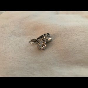 Sabika crystal stone medium earrings